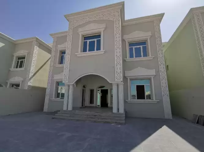 Residential Ready Property 7 Bedrooms U/F Standalone Villa  for sale in Doha #7587 - 1  image 